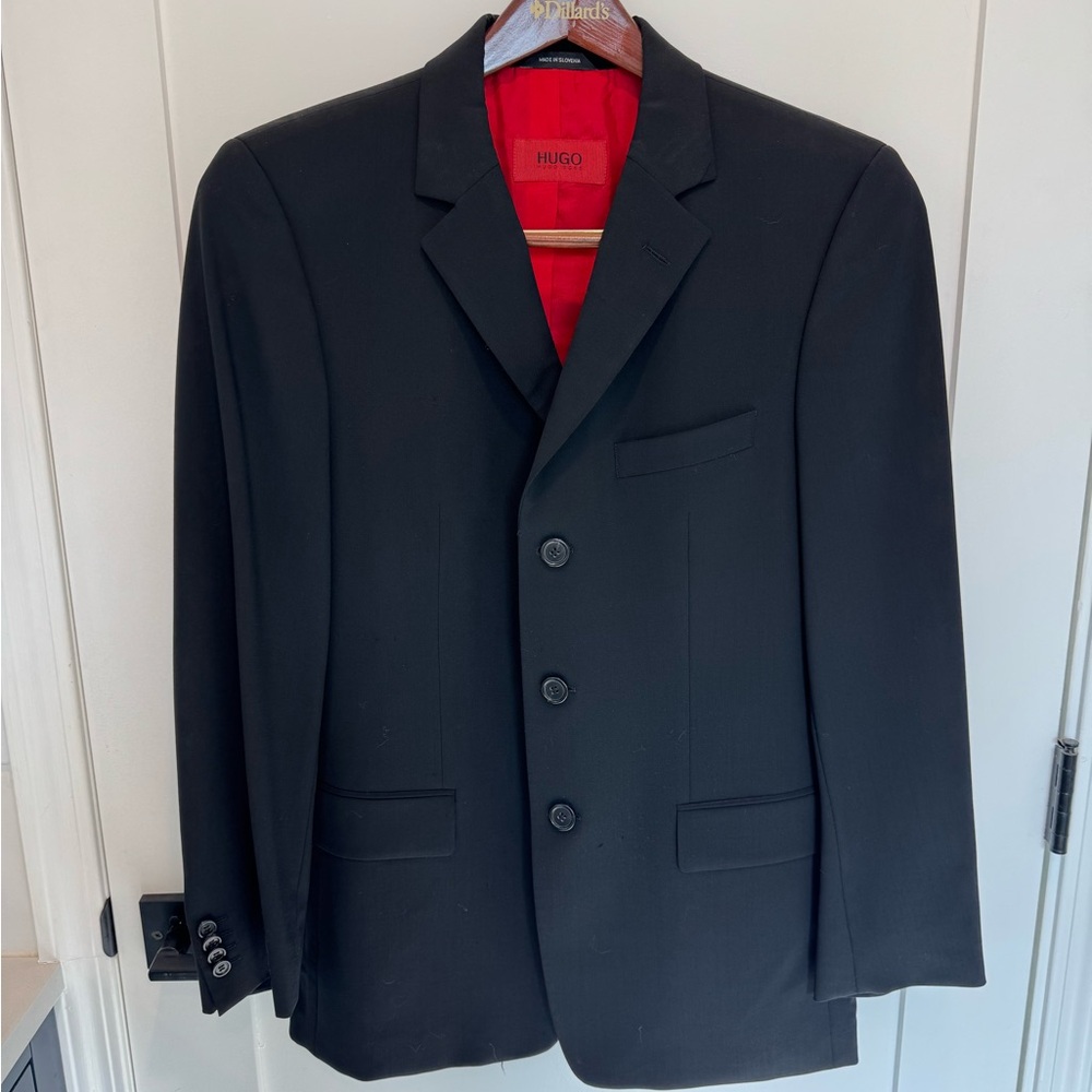 Hugo Boss black 3 button suit jacket 38S